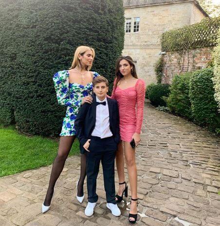 Rina Lipa with her sister, Dua Lipa and brother, Gjin.